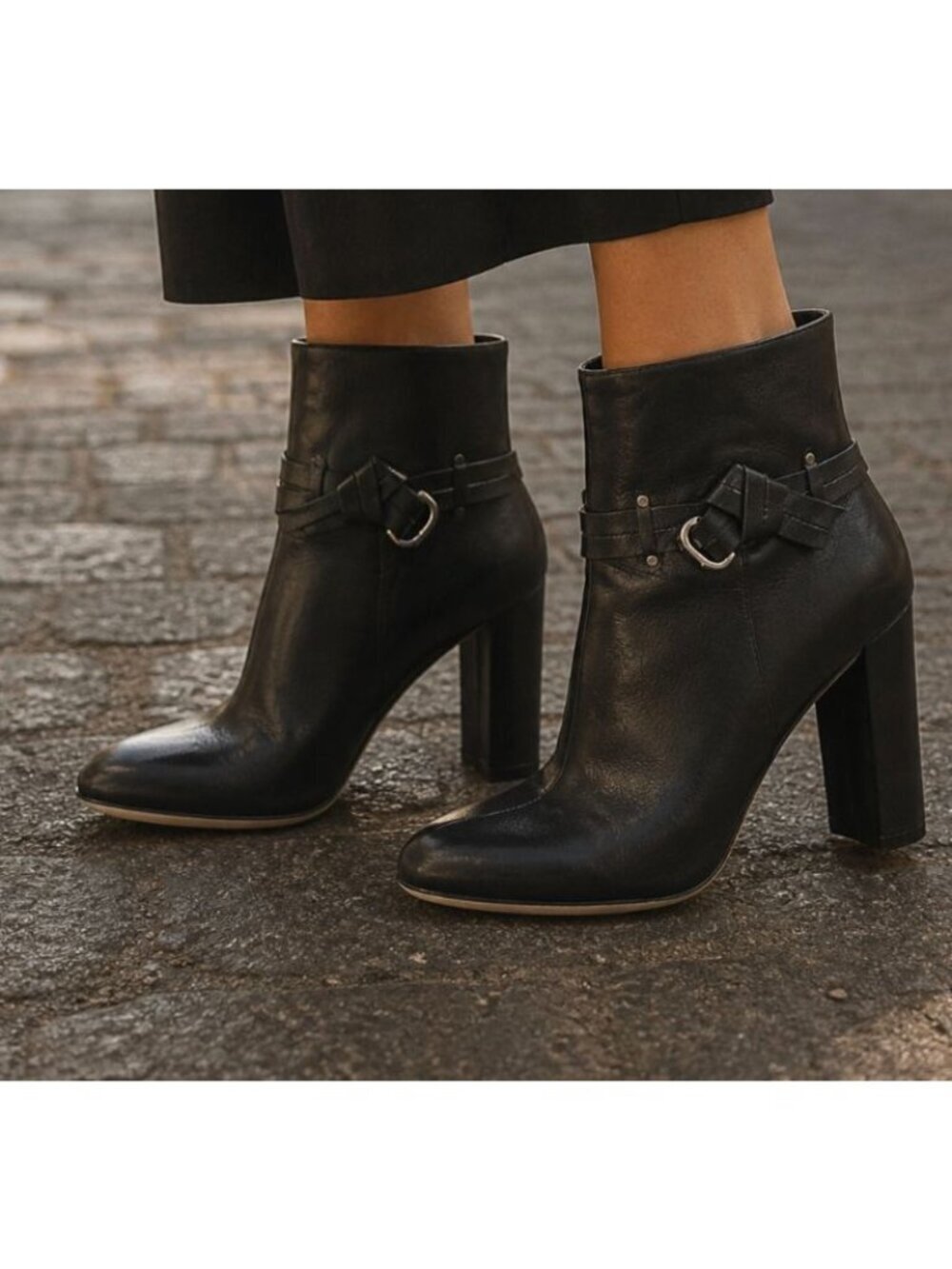 White House Black Market WHBM Black Leather Ankle Heeled Boots Size 7.5